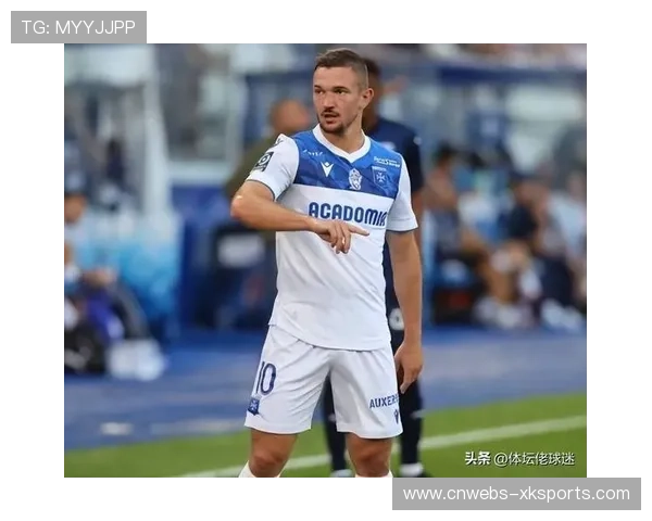 艾哈迈德告别水晶宫，正式加盟法甲欧塞尔。